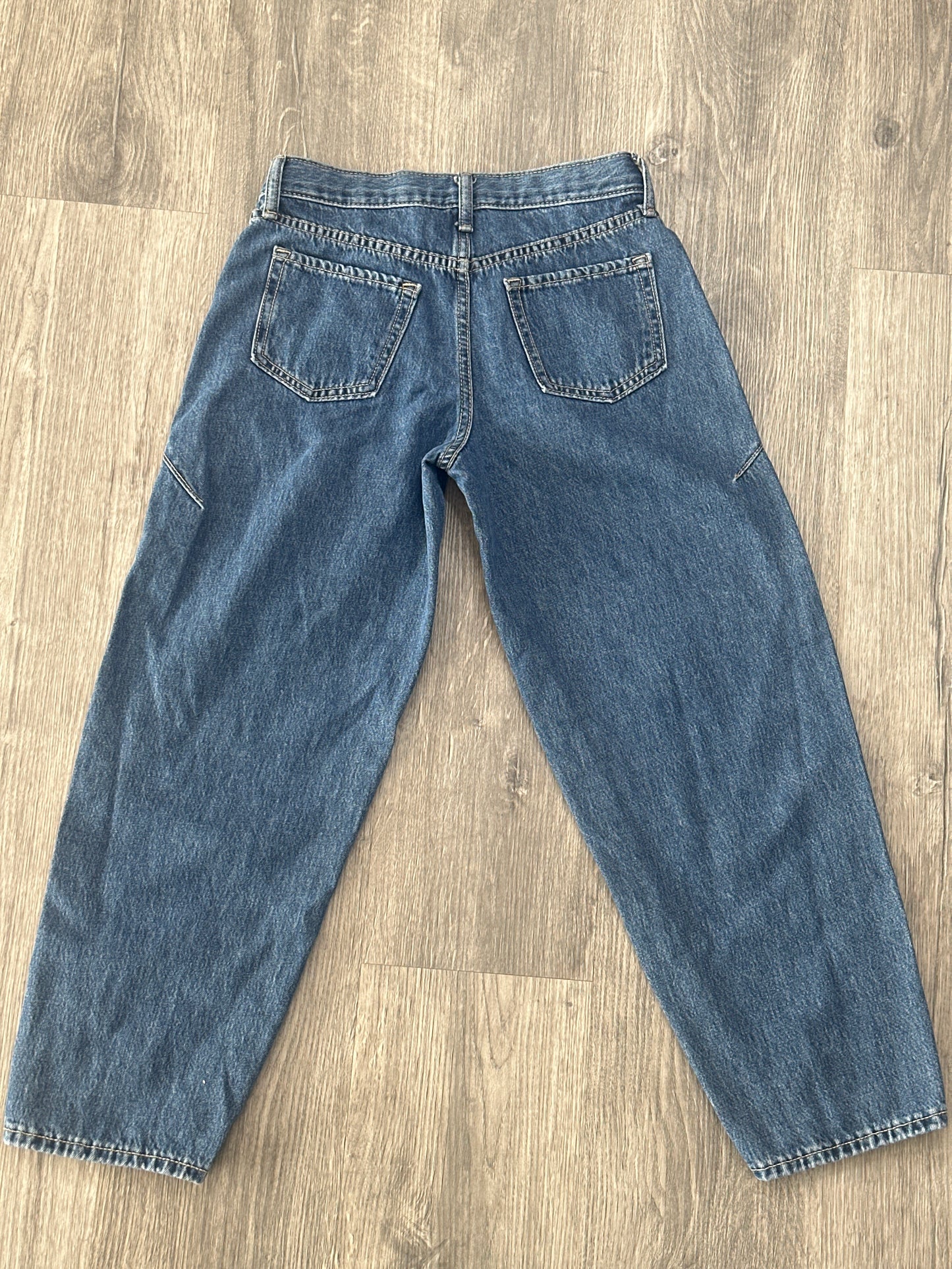 Old Navy High-Waisted Barrel Ankle Jeans