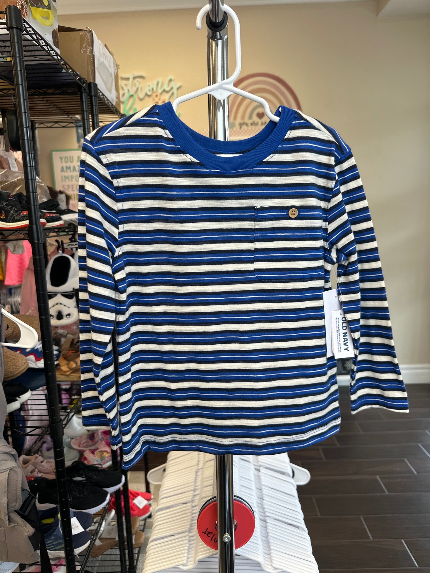 NWT Long-Sleeve Pocket T-Shirt 4T