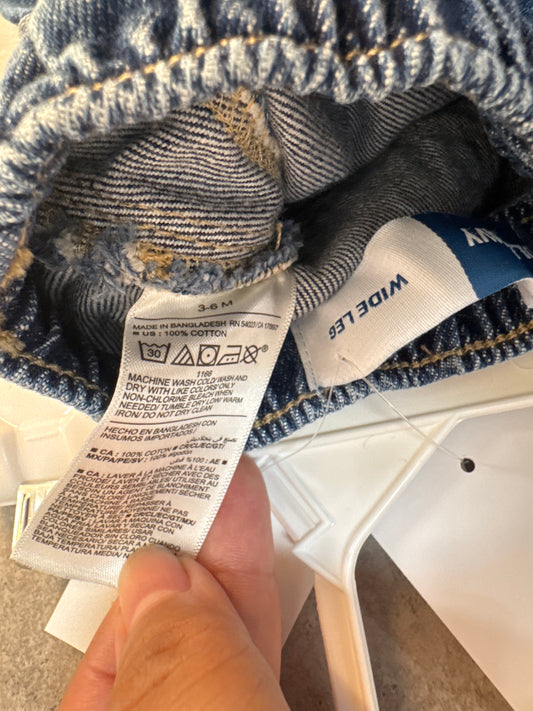 Old Navy wide leg cargo jeans 