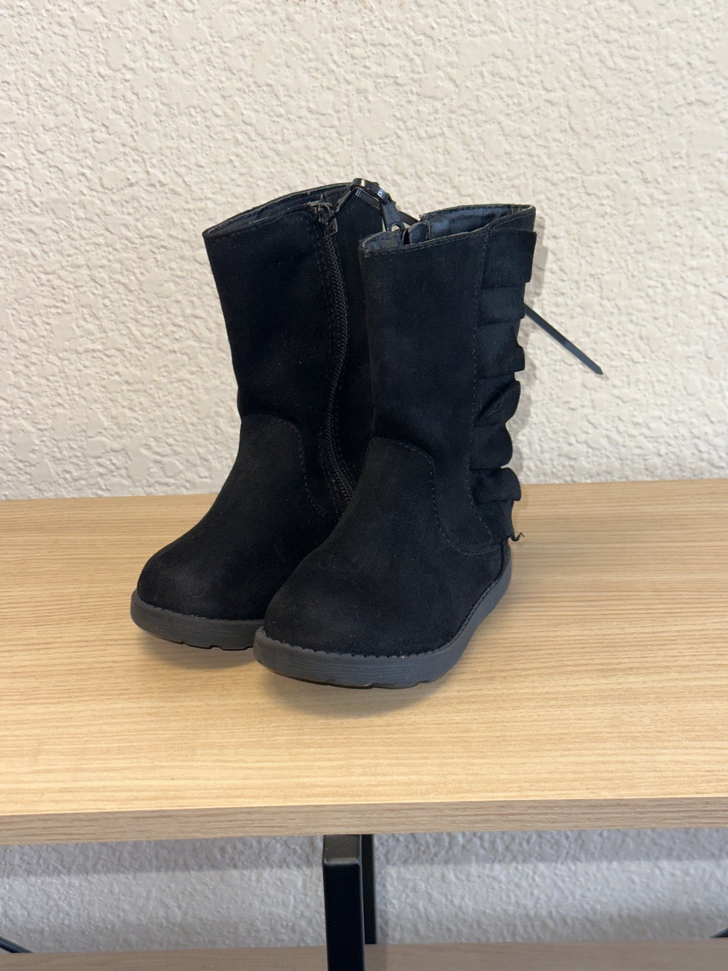 Cat & Jack girls boots size 6