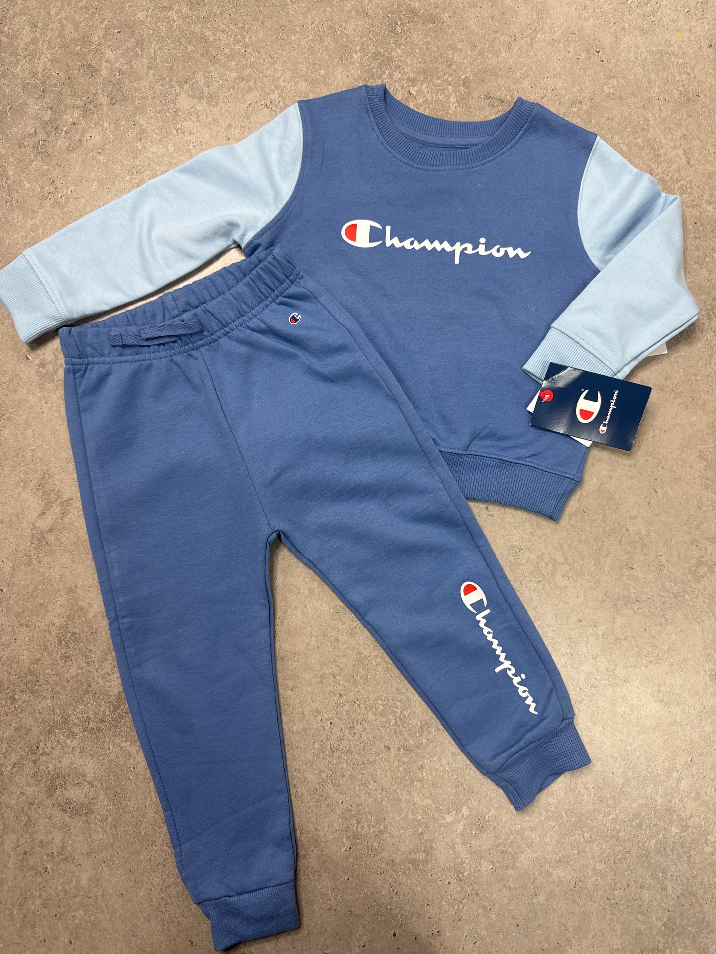 NWT
Champion infant blue color block sweatshirt and jogger set