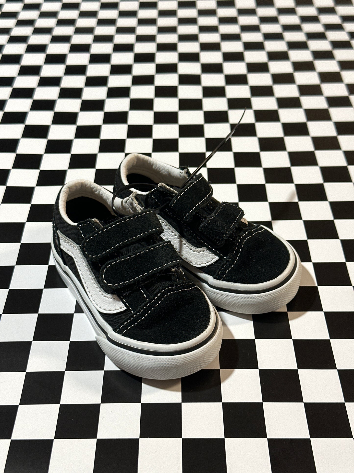 Vans Toddler Old Skool V Shoe Size 4.5
