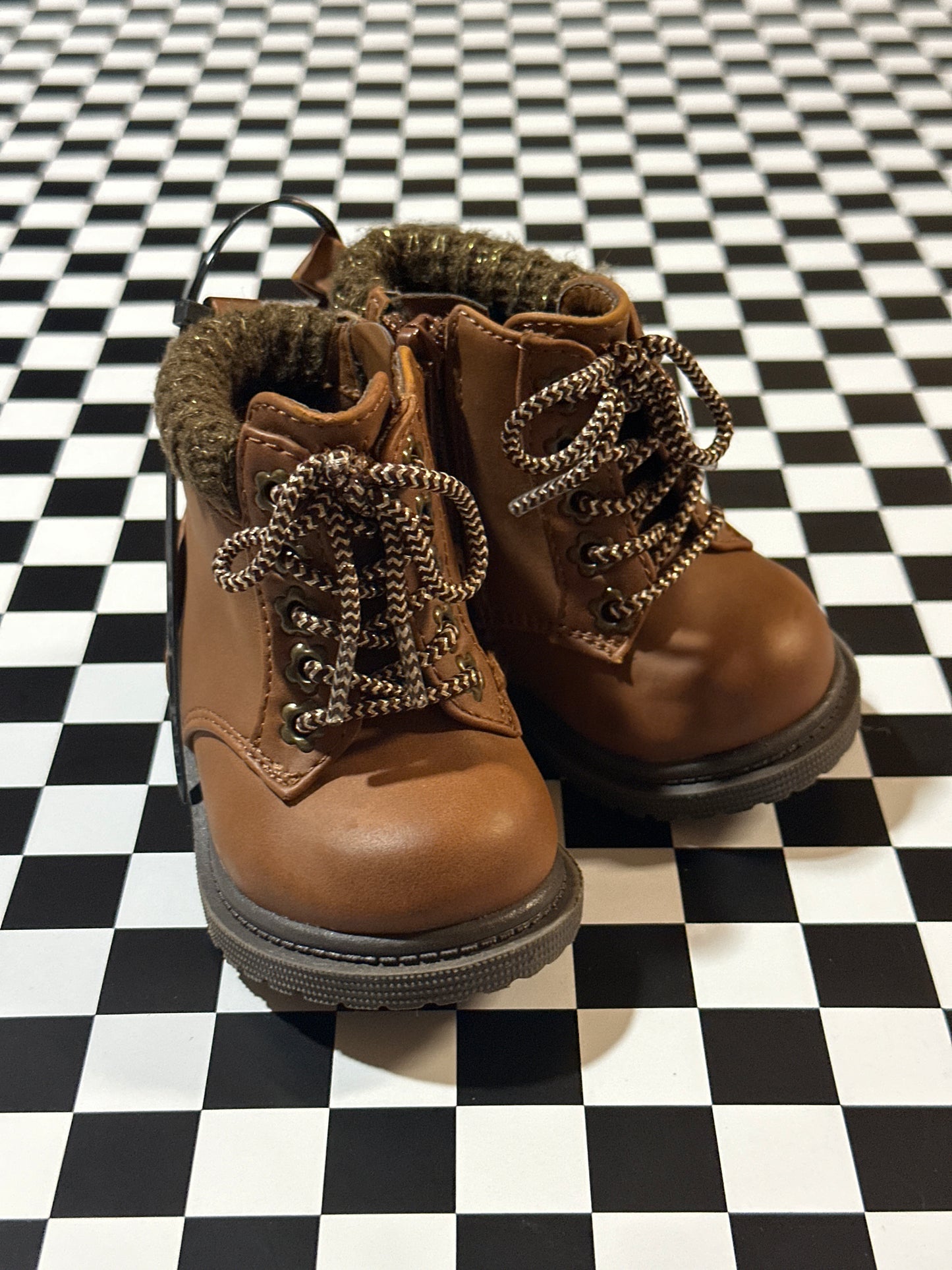 WN girl glitter brown boots size 2