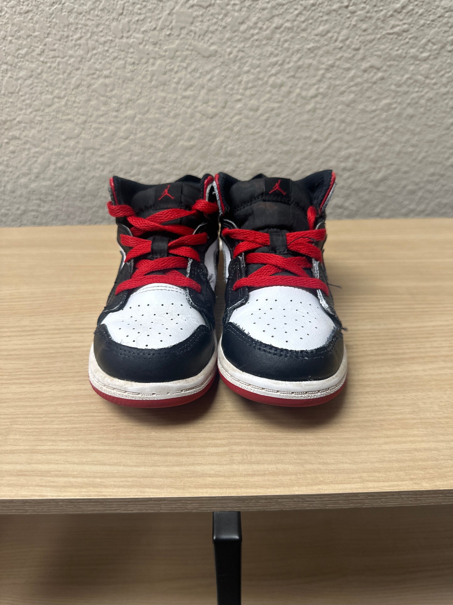 Nike Jordan 1 Mid TD 'Gym Red Black Toe' sneakers