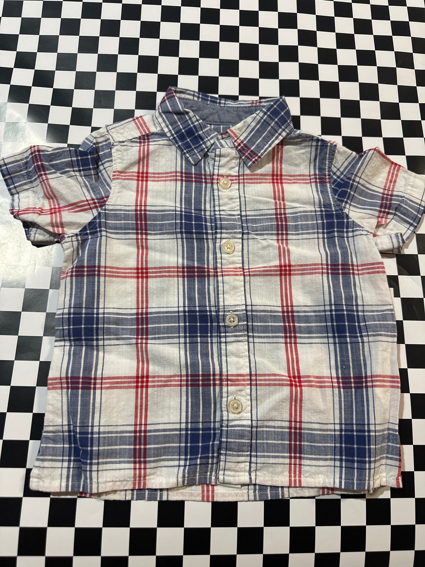 Oshkosh boys collard shirt size 18 months white