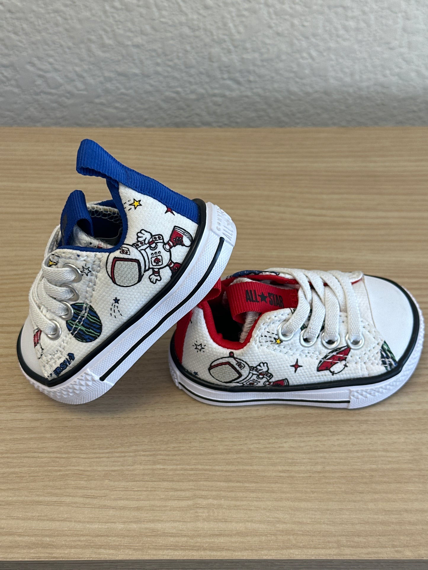 Converse boys size 2c