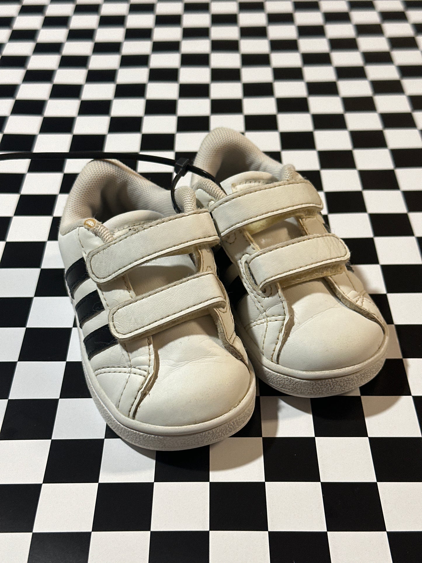 Adidas Grand Court 2.0 shoe size 5k