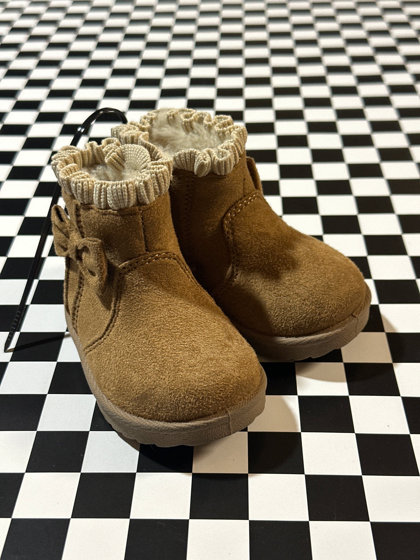 WN girls Brown Boot size 2