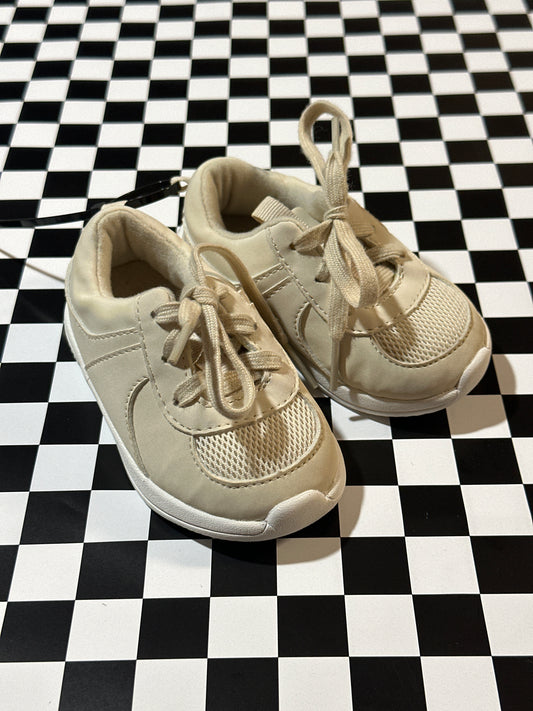 Baby Gap Beige shoes size 18-24 months