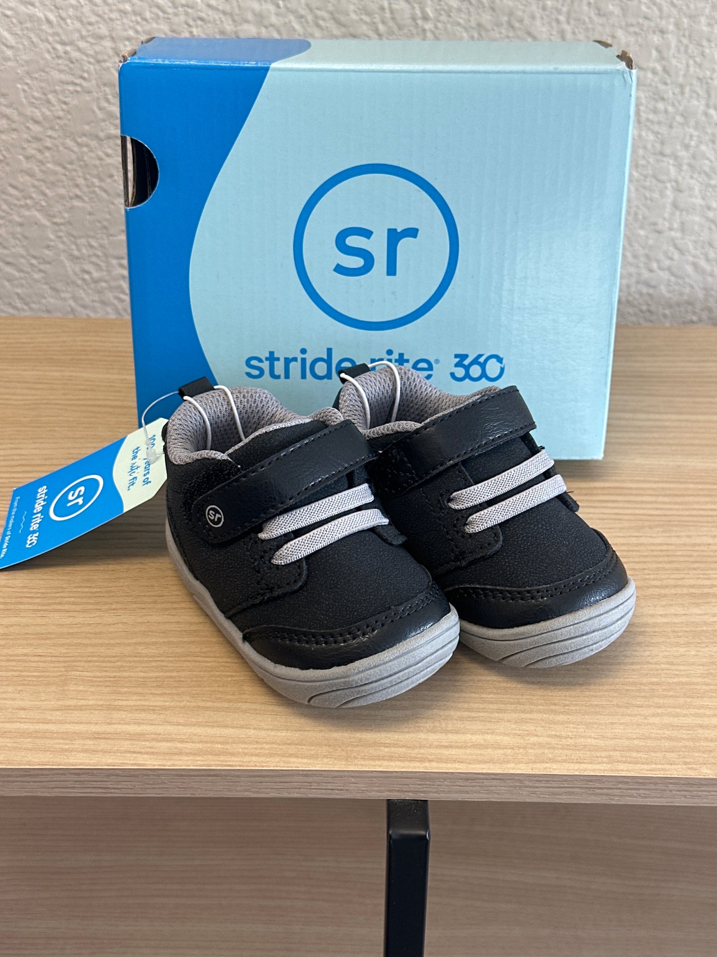 Stride Rite 360 shoes kids size 3