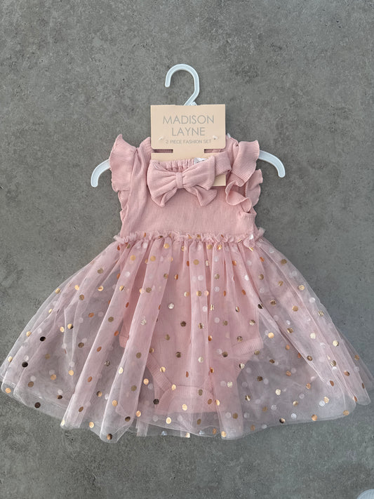 NWT Madison Layne pink 2-piece fashion set featuring a ribbed top and a gold-dotted tulle skirt.