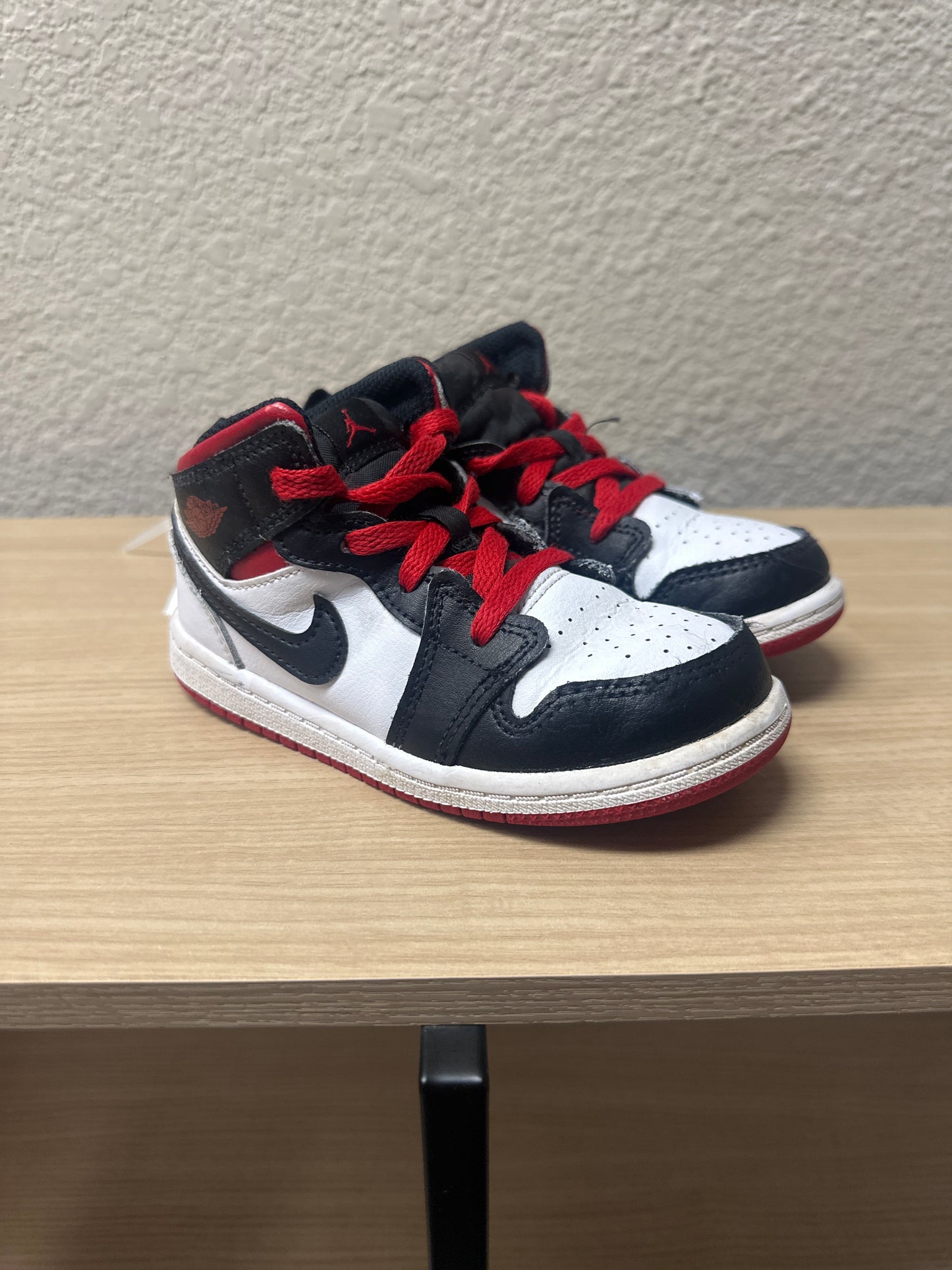Nike Jordan 1 Mid TD 'Gym Red Black Toe' sneakers