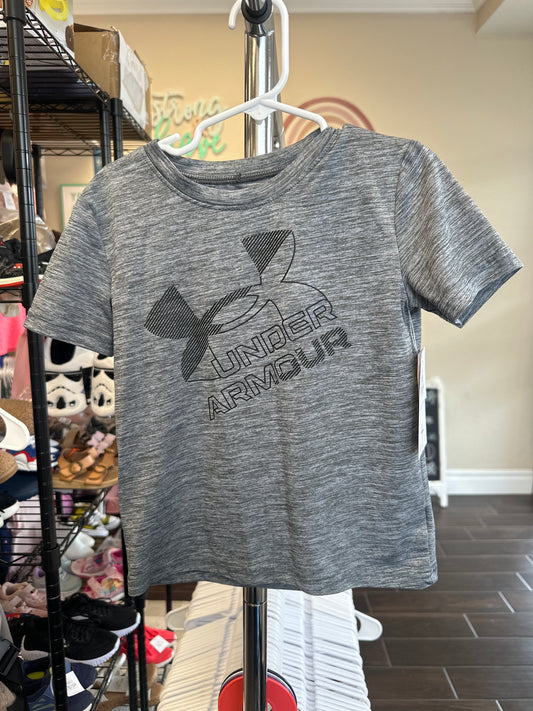 Under Armour Baby/Toddler Boys 2-Piece Shorts and shirt 4T