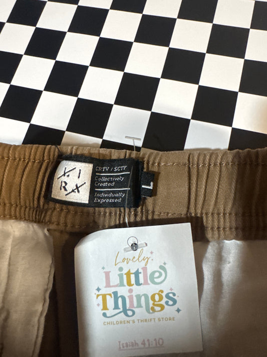 Lira Khaki shorts L