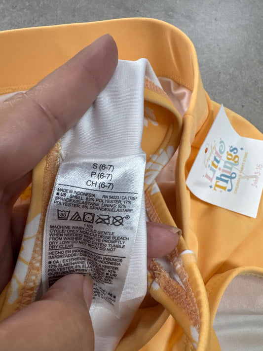 Old Navy two piece swim set ￼