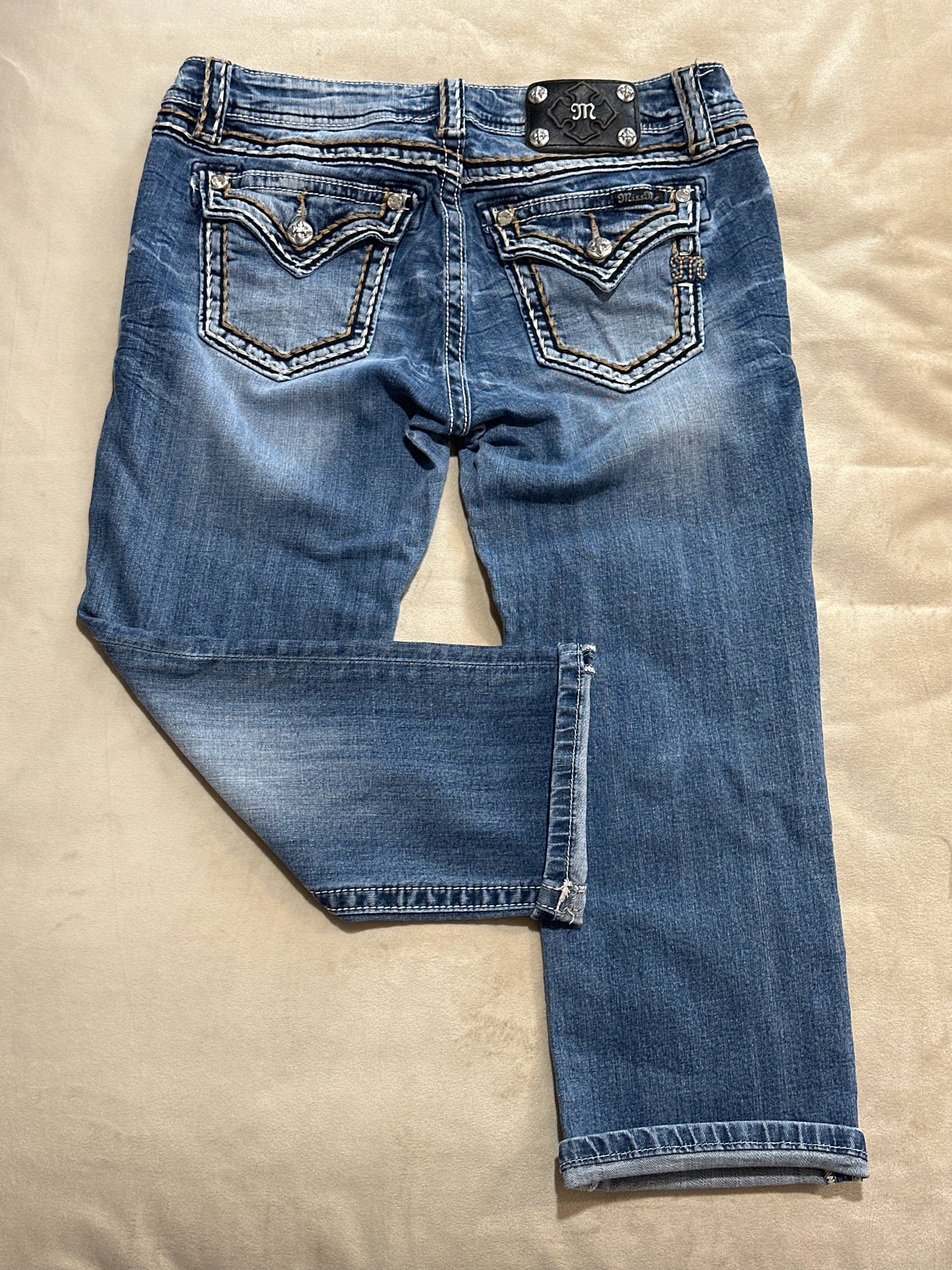 MissMe signature Cuffed Capris size 30